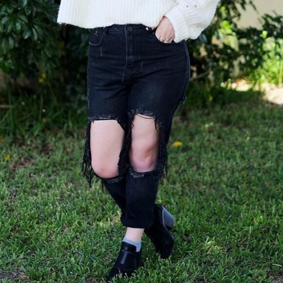 UNIF x Urban Outfitters Destroyed Black Denim Twerk Jeans Size 27 - Picture 3 of 7